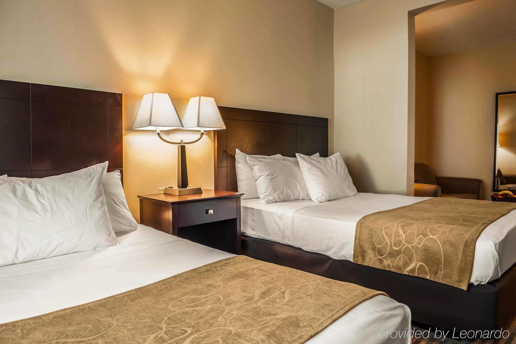 Comfort Suites Lafayette University Area Bagian luar foto
